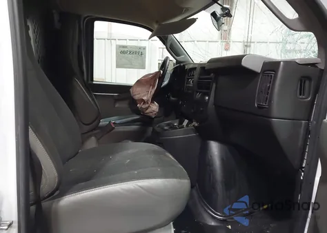 2023 GMC Savana 2500 Work Van z USA, uszkodzony, nr VIN 1GTW7AFP5P1158273